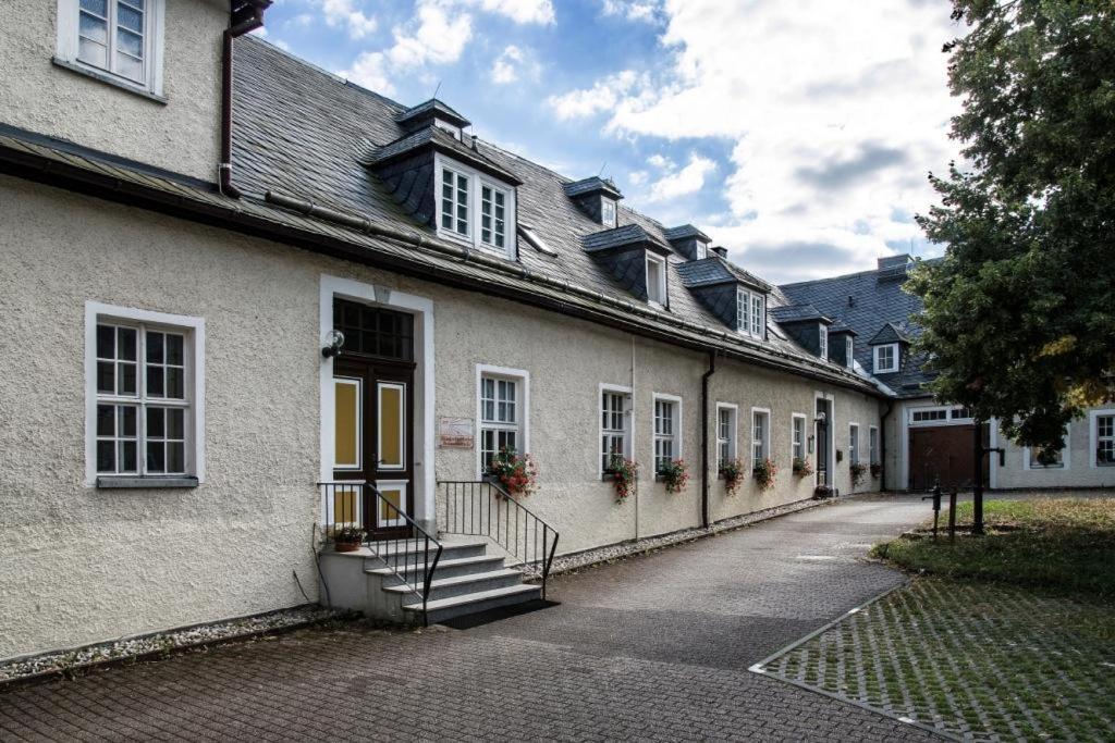 Ruestzeitenheim Sonnenschein 萨尔堡 外观 照片